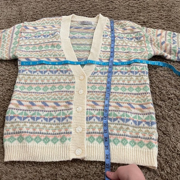 VTG Karen Scott Alpine Cardigan Women's Medium Cream Pastel V Neck Oversized - Picture 4 of 4